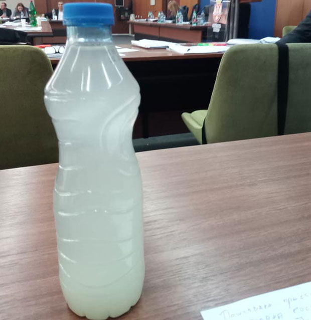 У Кули навикли на арсен из славина: Здрава вода доступна у зградама МЗ, али тамо ретко ко иде